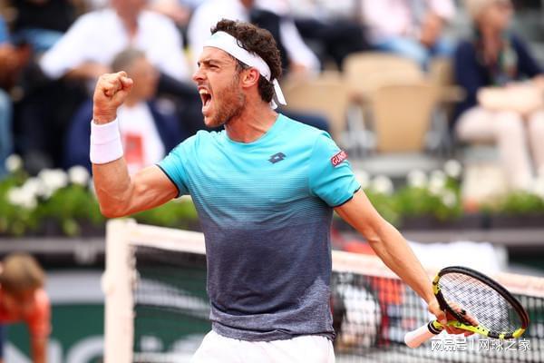 她的坚持和 她的坚持和